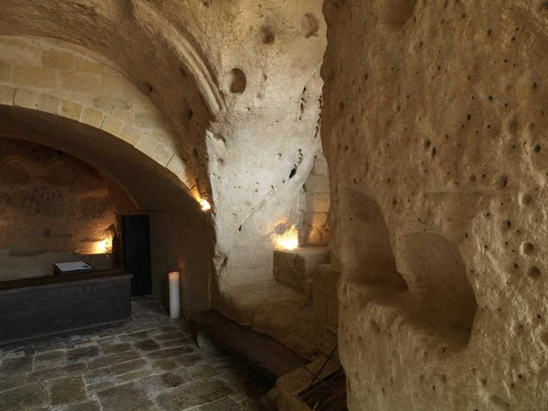 Sextantio Le Grotte della Civita Hotel