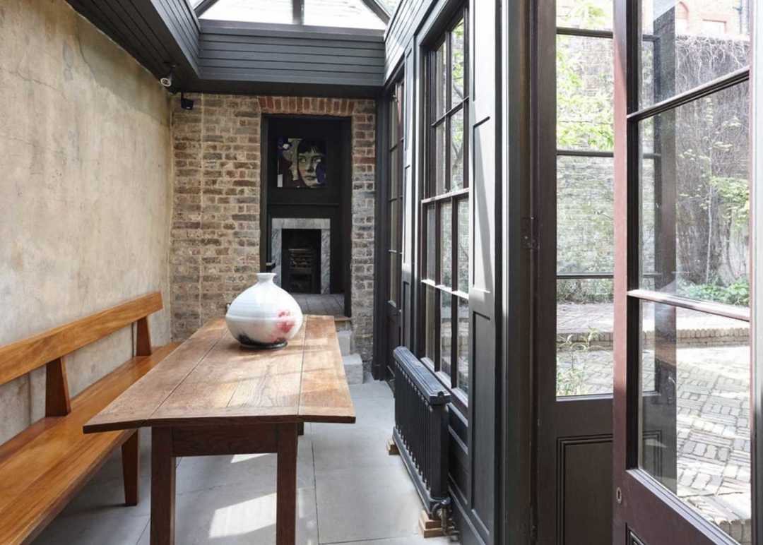 Hostem's New Road Residence in Whitechapel