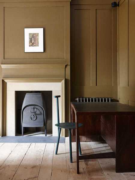Hostem's New Road Residence in Whitechapel
