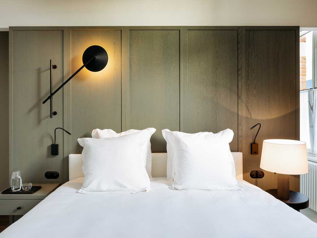 Hotel August in Antwerp by Vincent Van Duysen