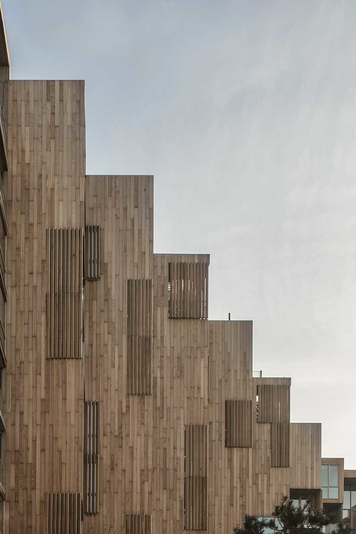 79 & Park an apartment complex by Lotta Agaton