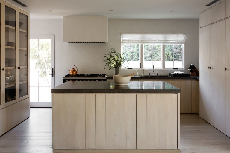 A California Bungalow Where The Simplicity Prevails