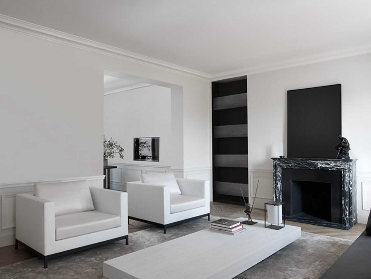 Apartment Victor Hugo in Paris by Guillaume Alan