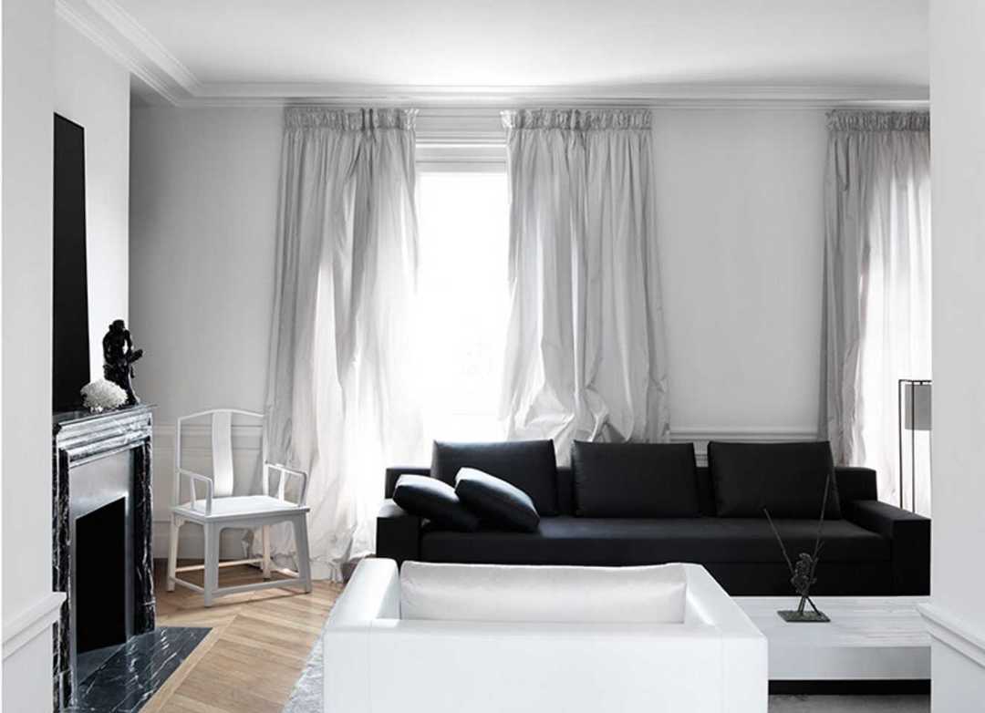 Apartment Victor Hugo in Paris by Guillaume Alan