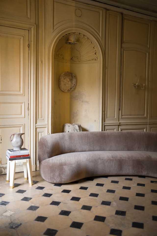 PIERRE AUGUSTIN ROSE 280 SOFA