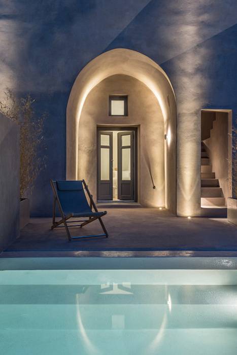 Small Hotel in OIA Castle, Santorini by Kapsimalis Architects