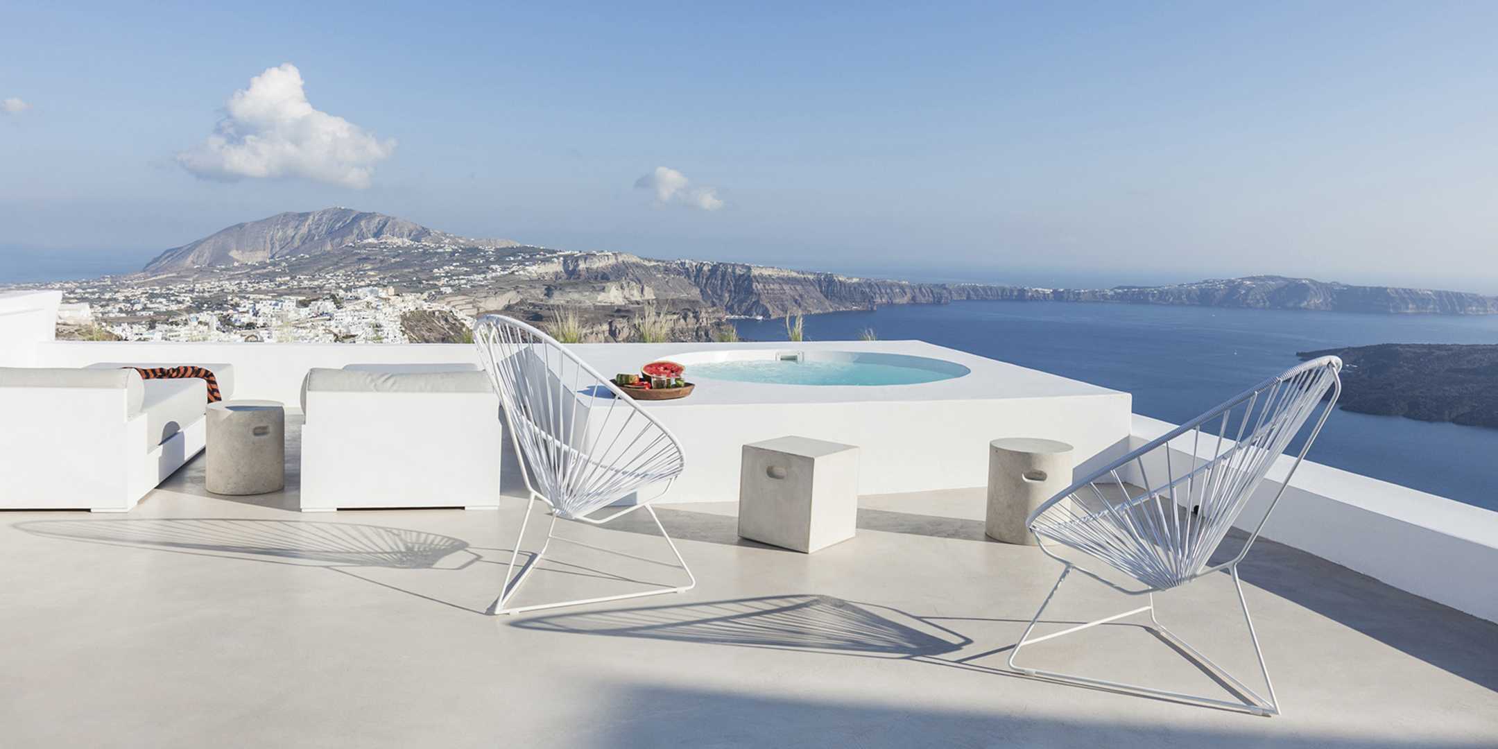 Summer Residence in Imerovigli, Santorini by Kapsimalis Architects