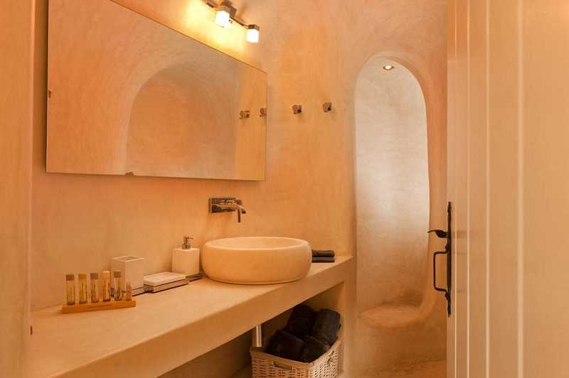 Kapari Natural Resort in Imerovigli, Santorini