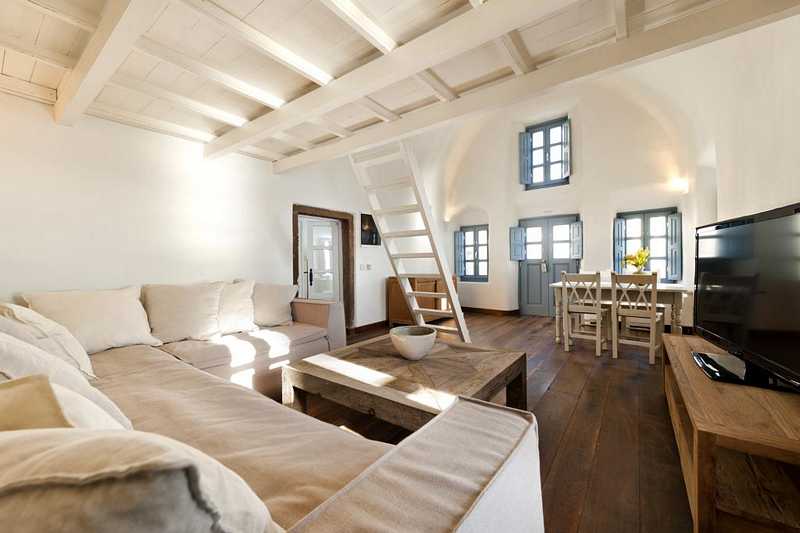 Kapari Natural Resort in Imerovigli, Santorini