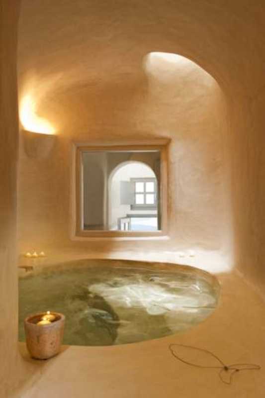 Kapari Natural Resort in Imerovigli, Santorini