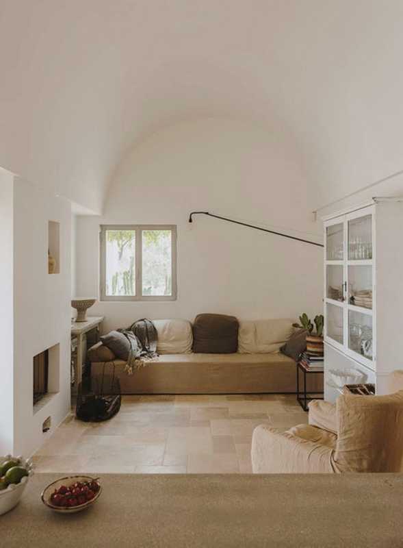 Villa Castelluccio in Puglia, Italy by Andrew Trotter