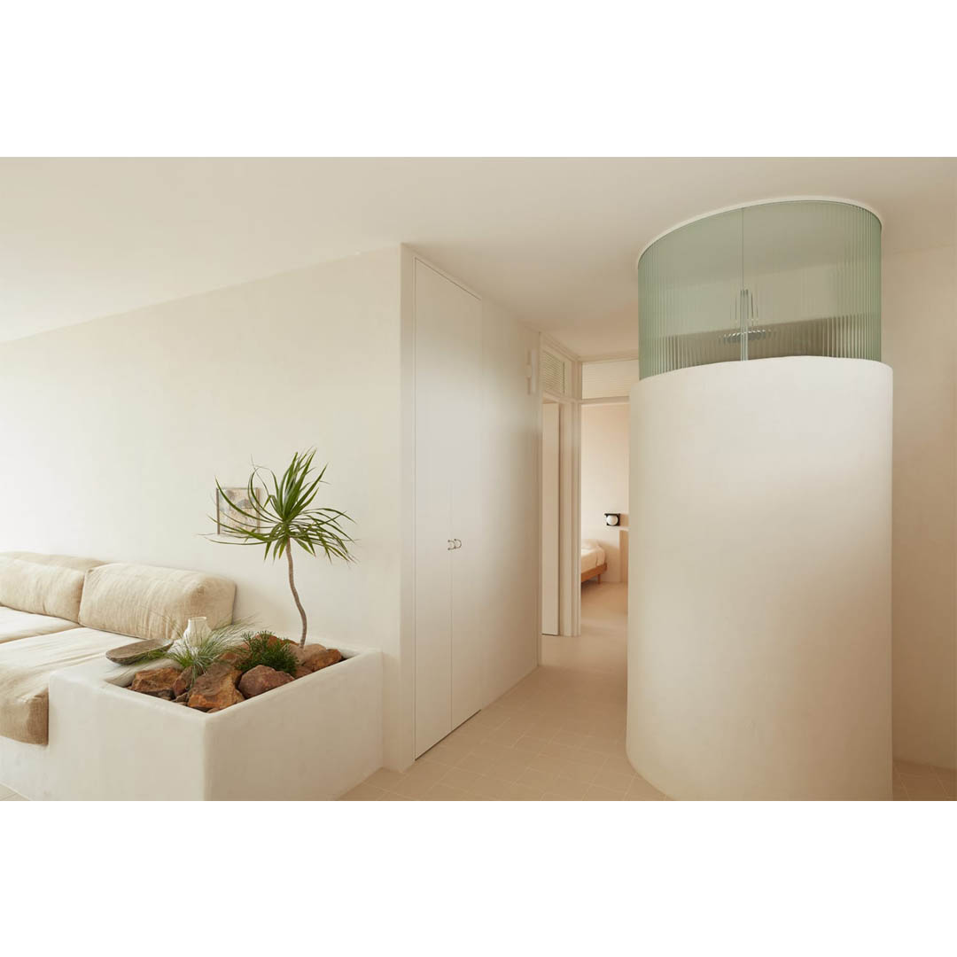 Beachside Apartment in Freshwater, Sydney by Olivia Bossy