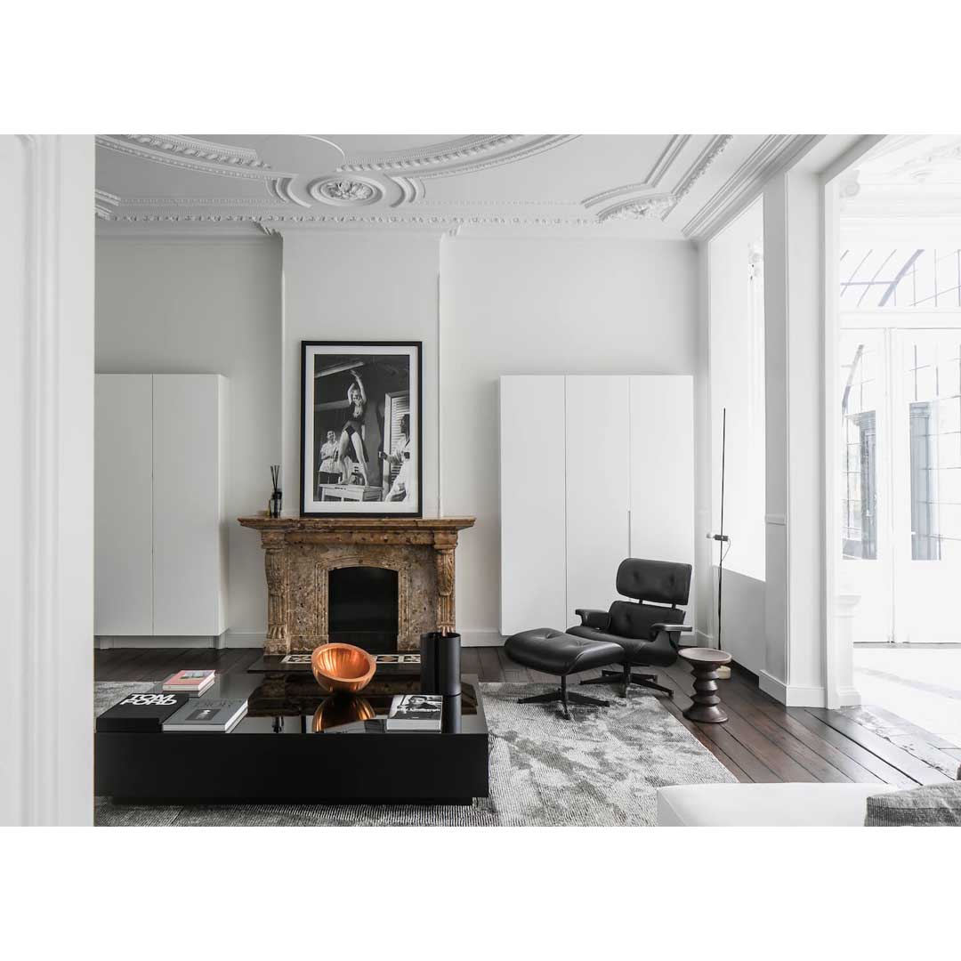 Monochrome House by Studio Niels