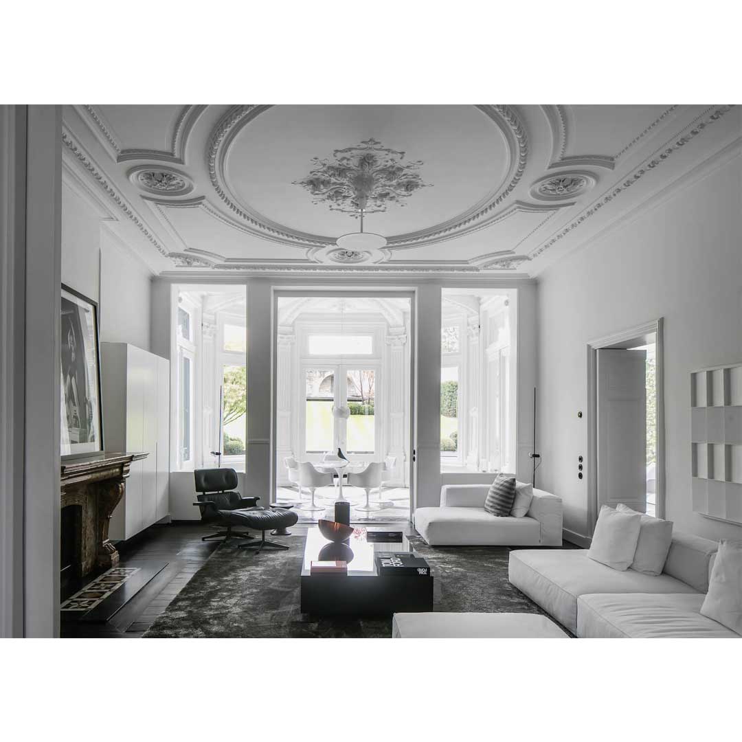 Monochrome House by Studio Niels