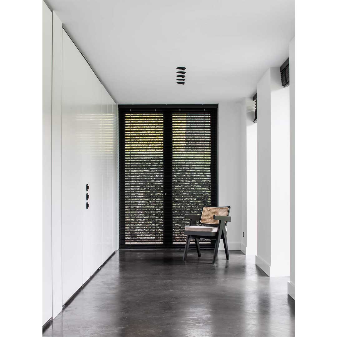 Monochrome House by Studio Niels
