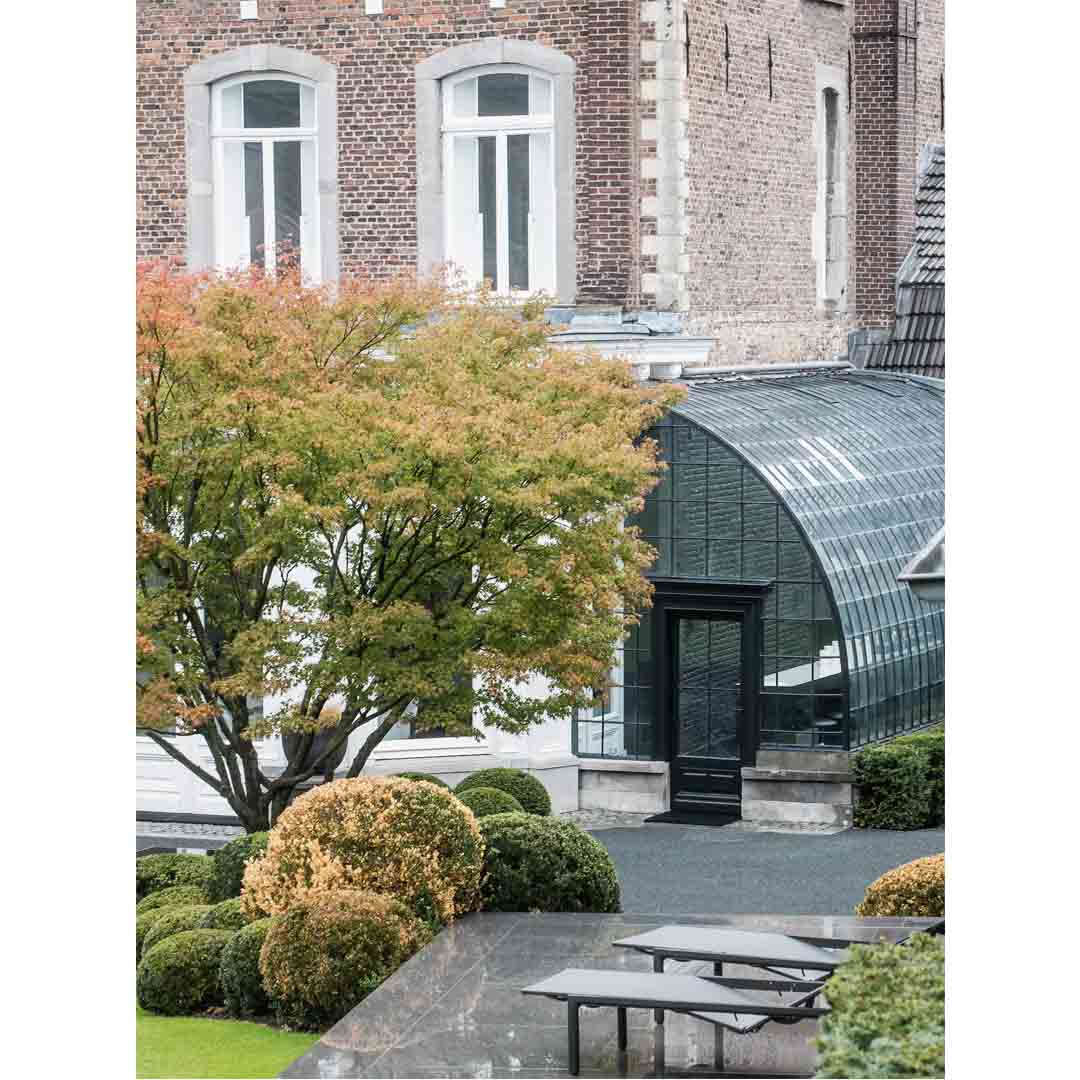 Monochrome House by Studio Niels
