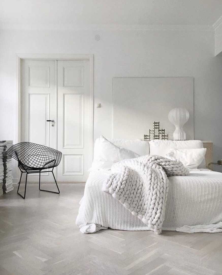 Malin Nilssonn’s beautiful white home
