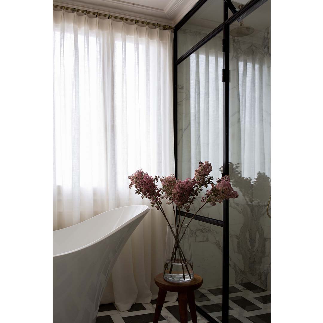 Christina Cole's renovation in a Parisian penthouse