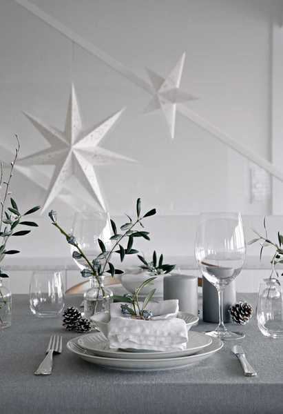 Table Setting for Christmas