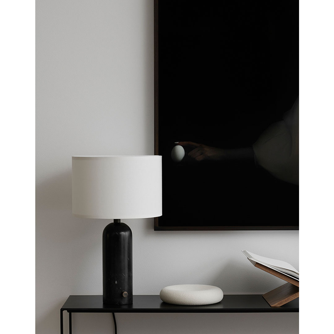 Apartment L8 by Claes Dalen