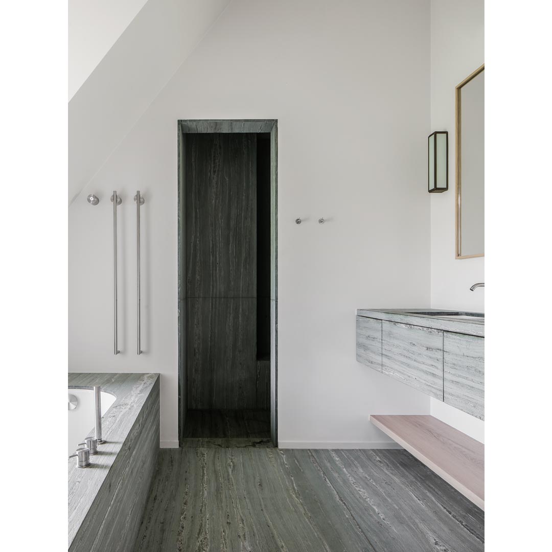 Flanders Farmhouse by Atelier 10.8