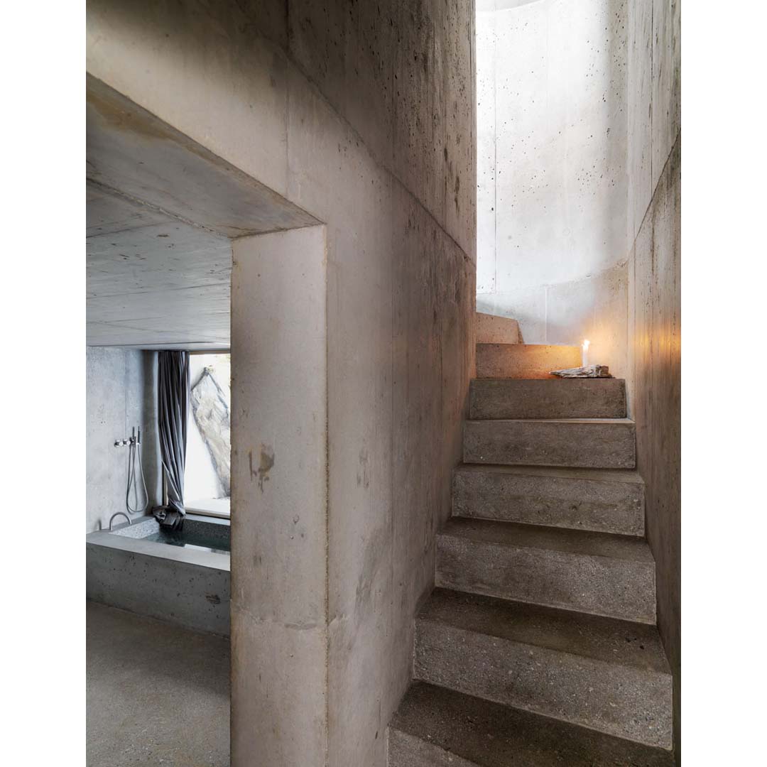 Concrete House by Nickisch Sano Walder Architects