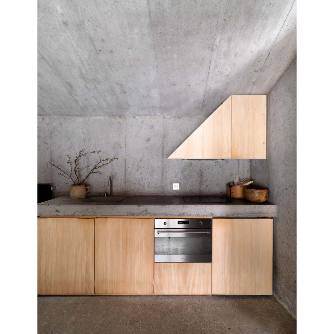 Concrete House by Nickisch Sano Walder Architects