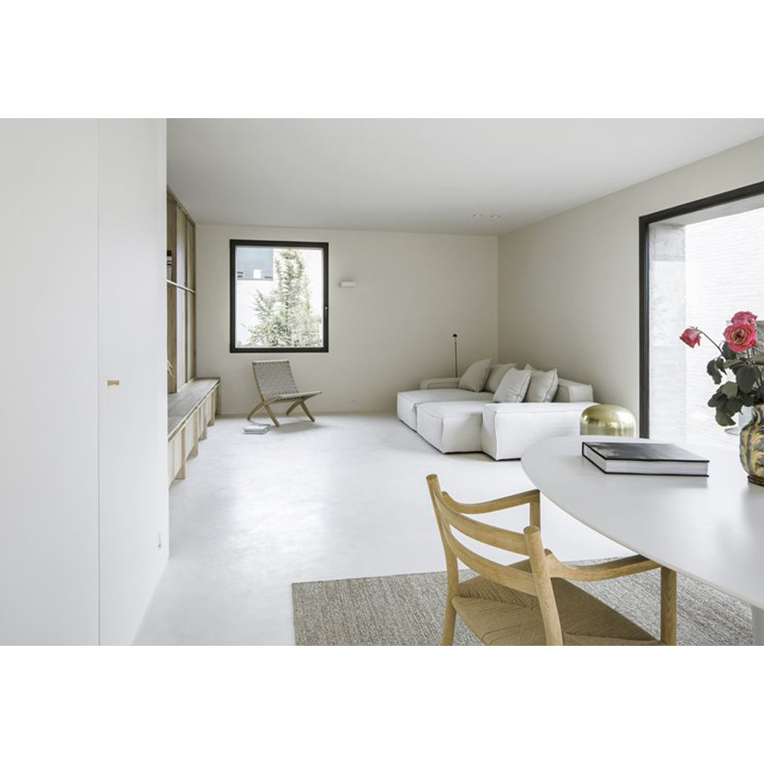 Cube apartment V-S by Arjaan De Feyter