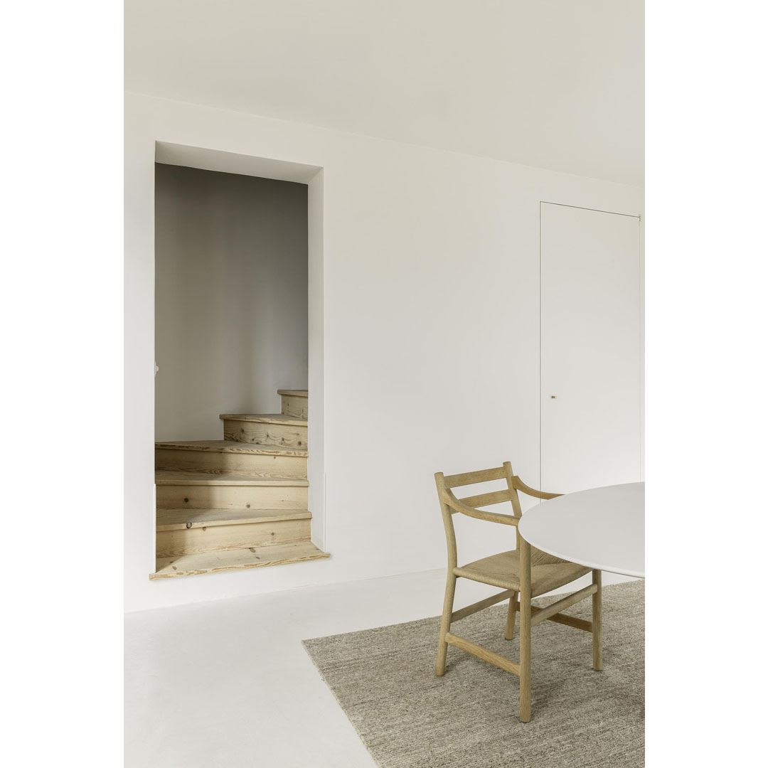 Cube apartment V-S by Arjaan De Feyter