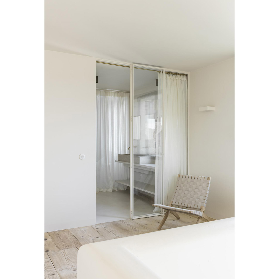 Cube apartment V-S by Arjaan De Feyter