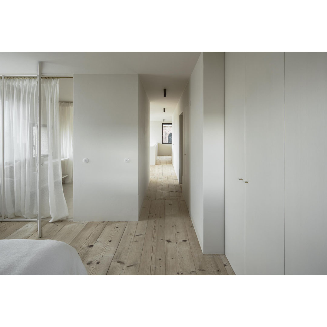 Cube apartment V-S by Arjaan De Feyter