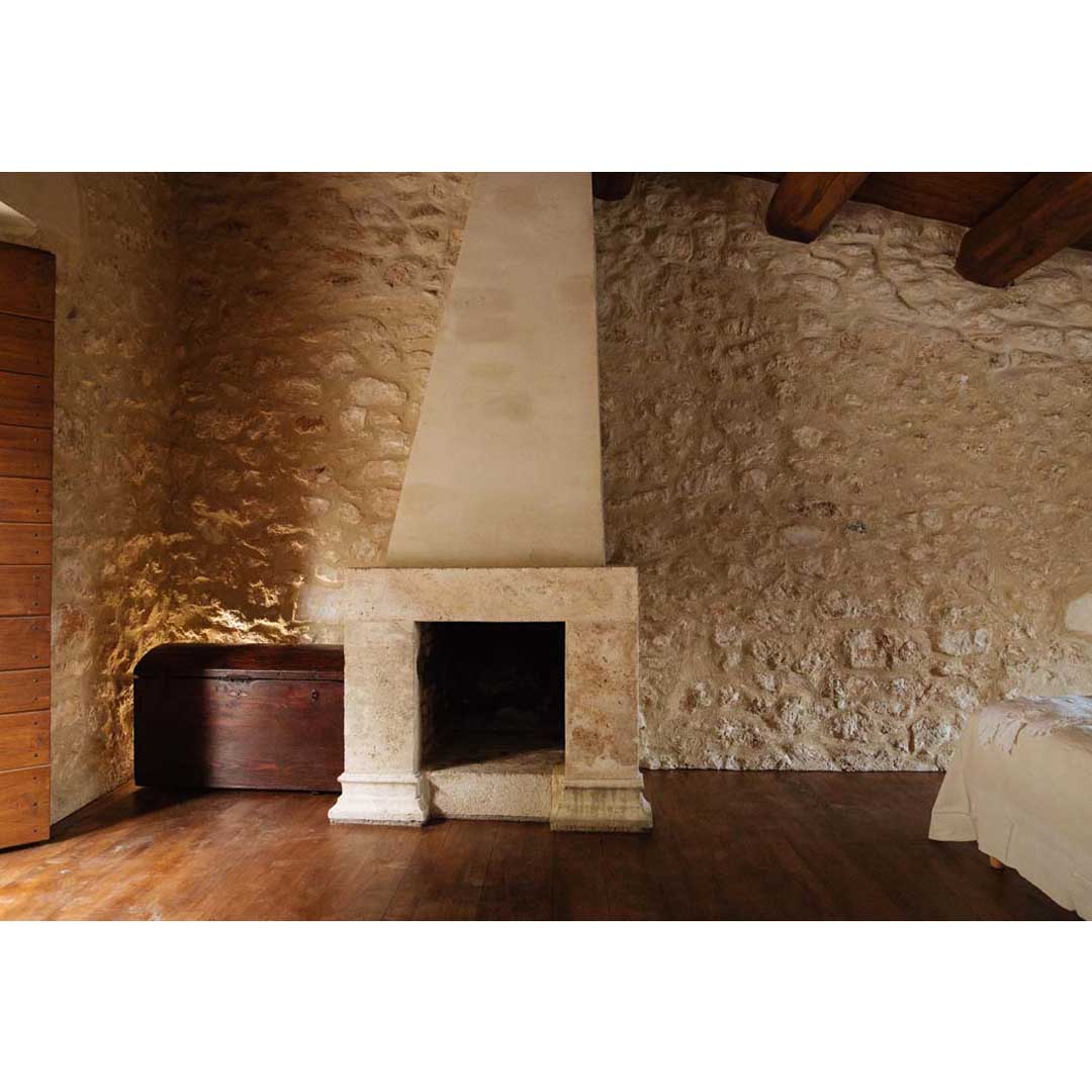 Hotel Charme in Perillis , Italy
