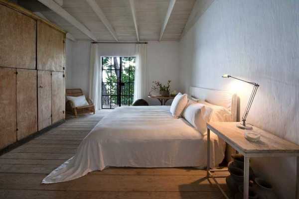 Calvin Klein's Miami beach house by Axel Vervoordt