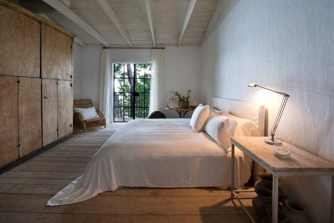 Calvin Klein's Miami beach house by Axel Vervoordt