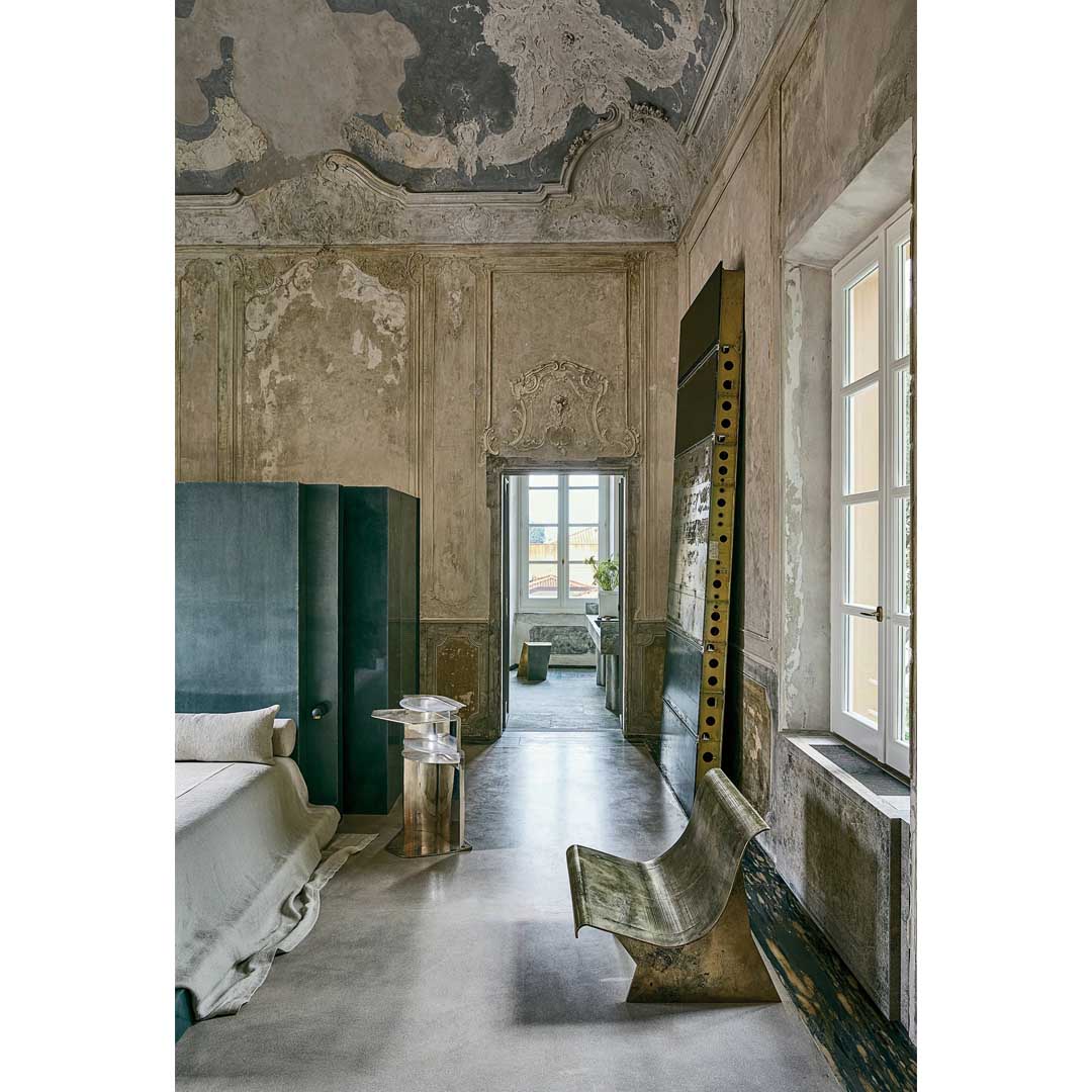 Tuscan villa by Vincenzo De Cotiis