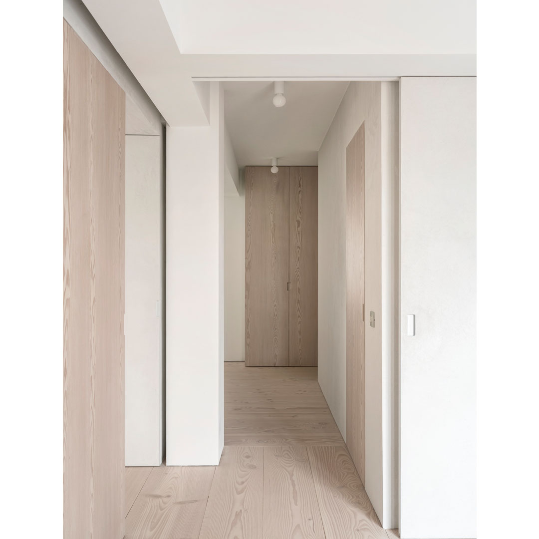 Loreken Apartment by Baeten Hylebos Architecten