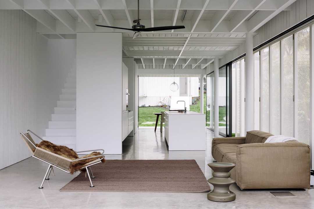 City Beach House by Fearon Hay Architects