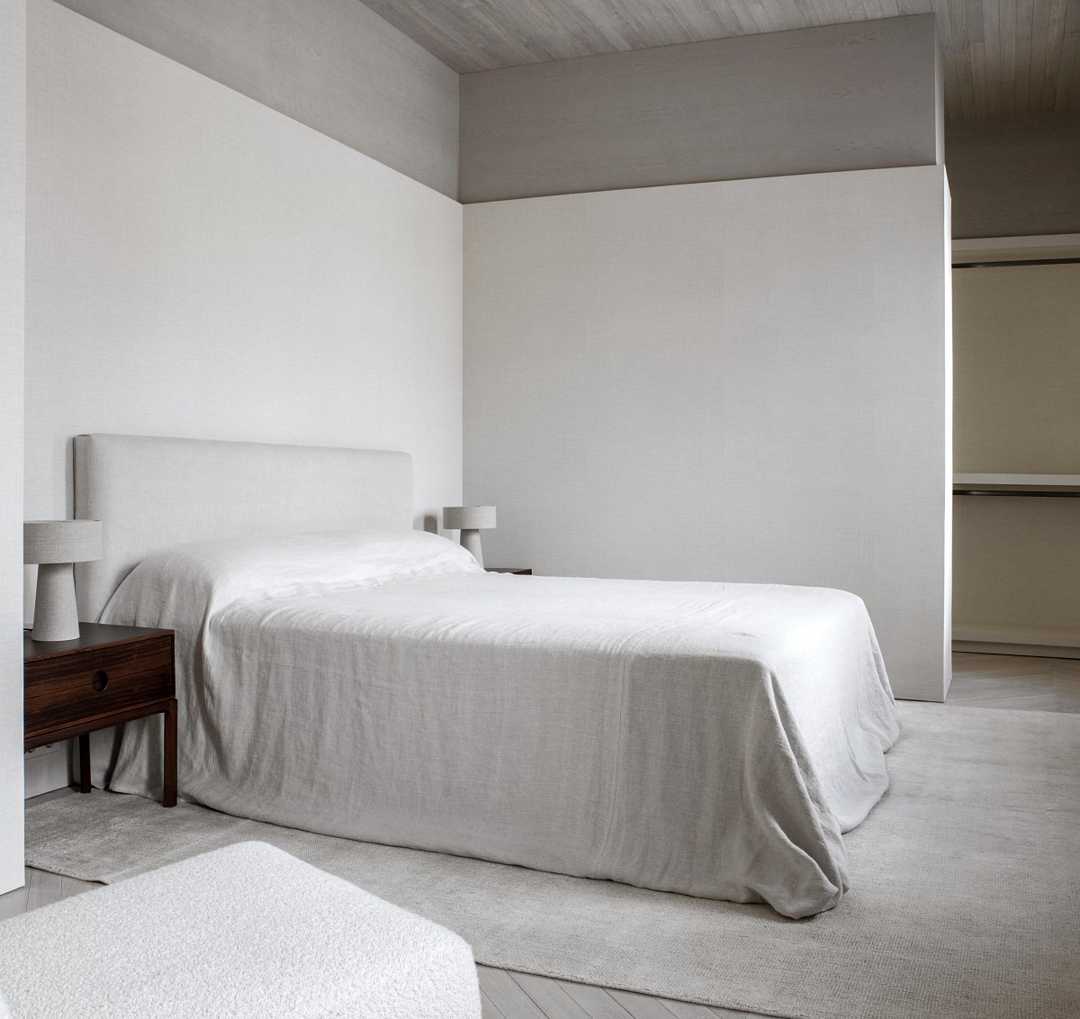 Jenner Apartment by OOAA Arquitectura