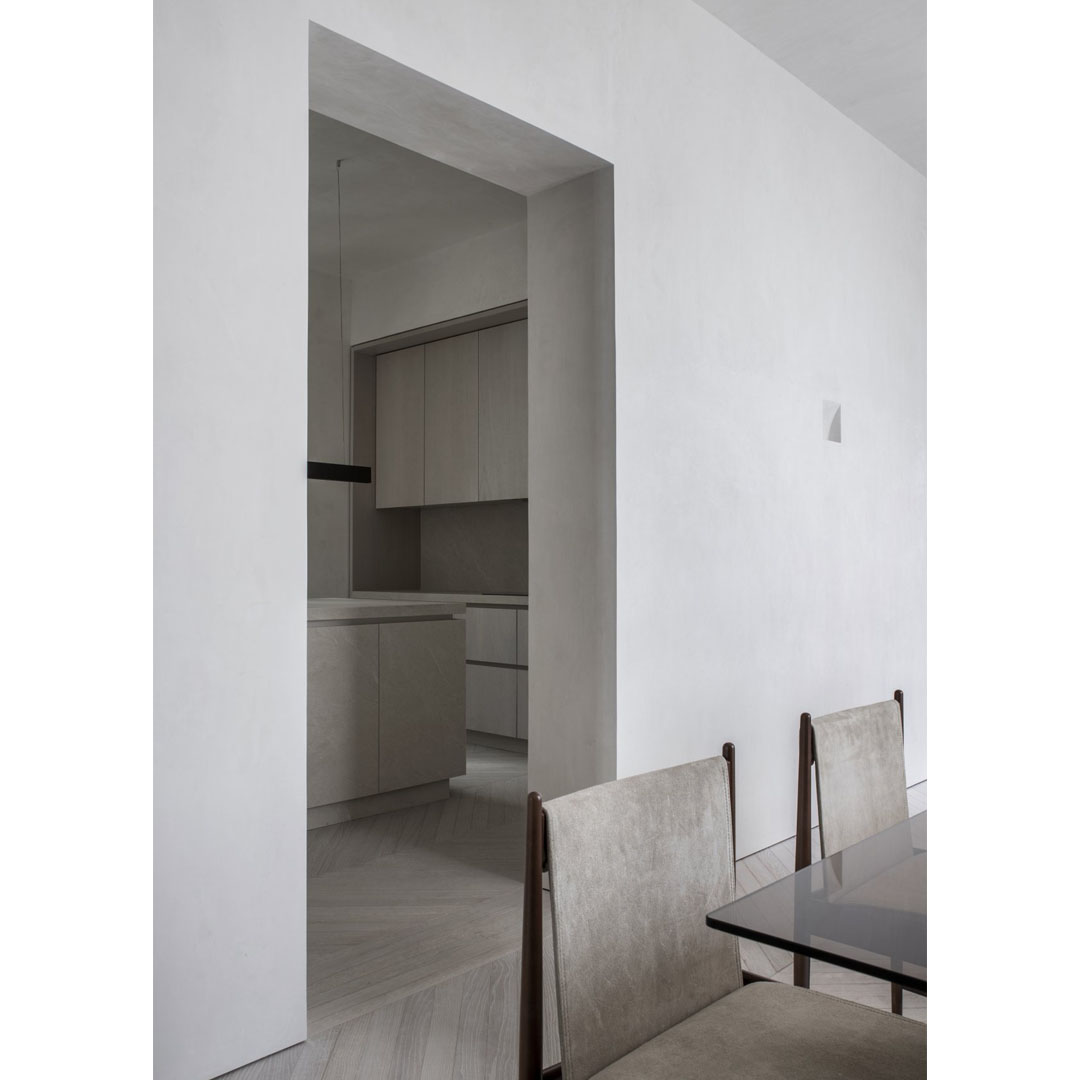 Jenner Apartment by OOAA Arquitectura