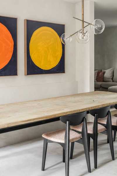Light Play, a minimal apartment by Marie Lecluyse