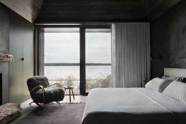 Shagwong Residence by Adam Jordan Architecture