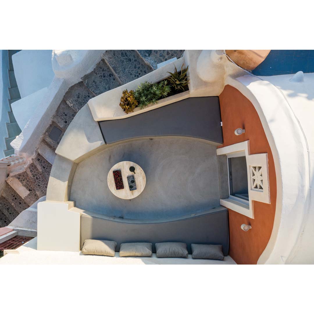 “The Marble Sun” villa in Oia, Santorini by Lime Deco
