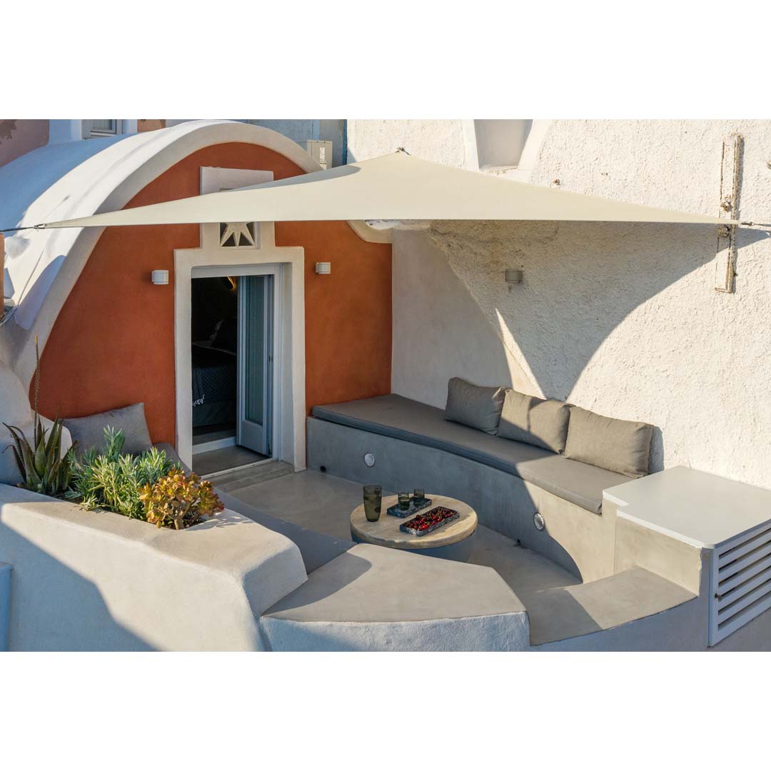 “The Marble Sun” villa in Oia, Santorini by Lime Deco