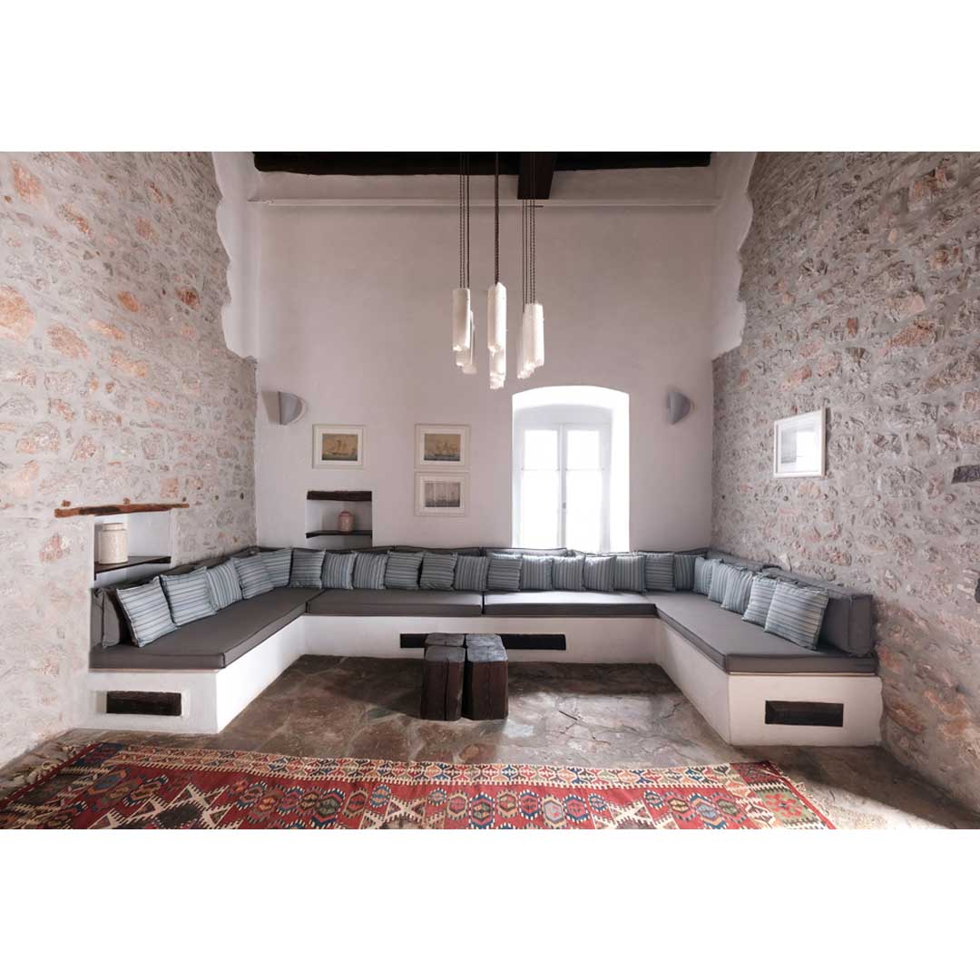 ‘Keresbino’ guest house in Hydra island by Katerina Ralli