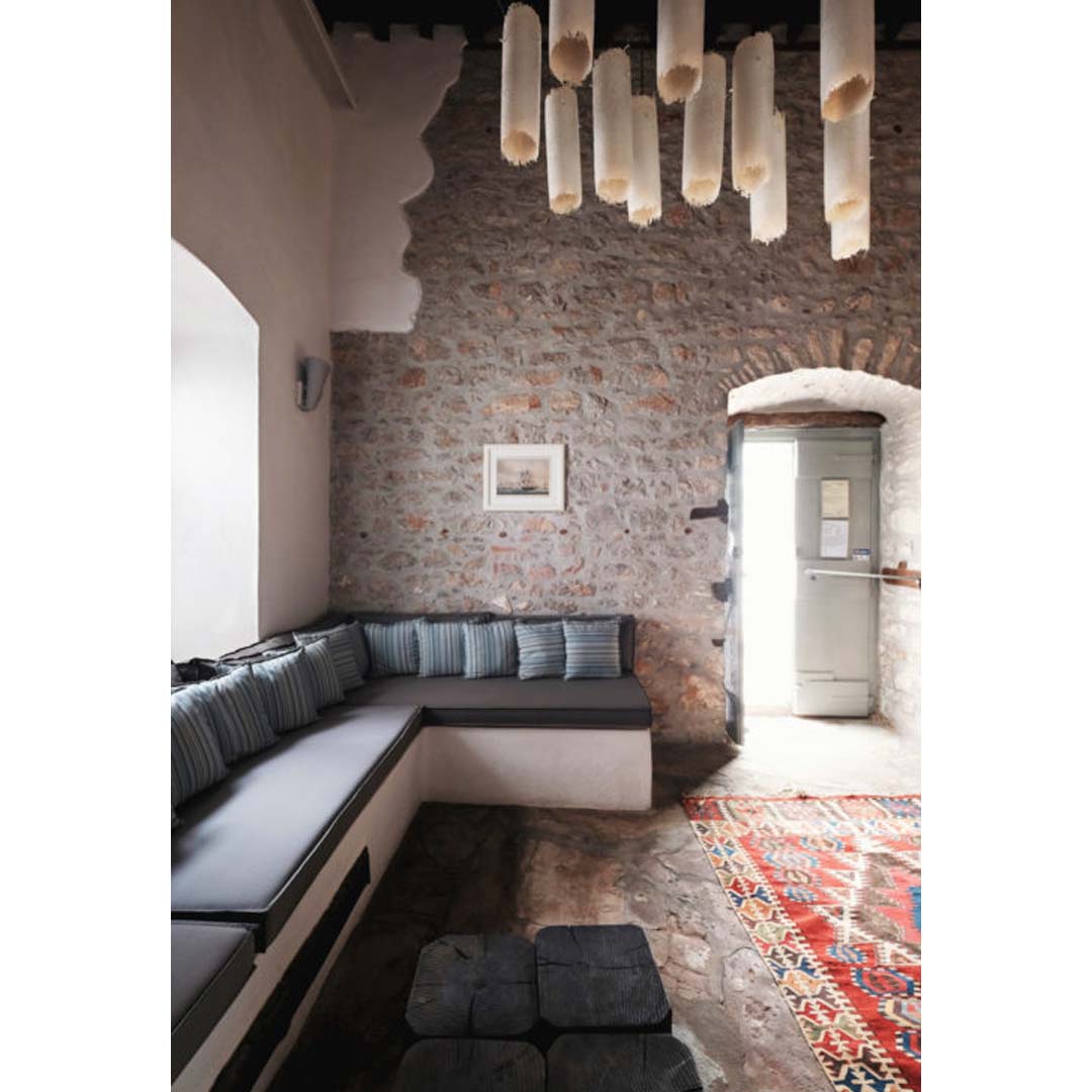 ‘Keresbino’ guest house in Hydra island by Katerina Ralli