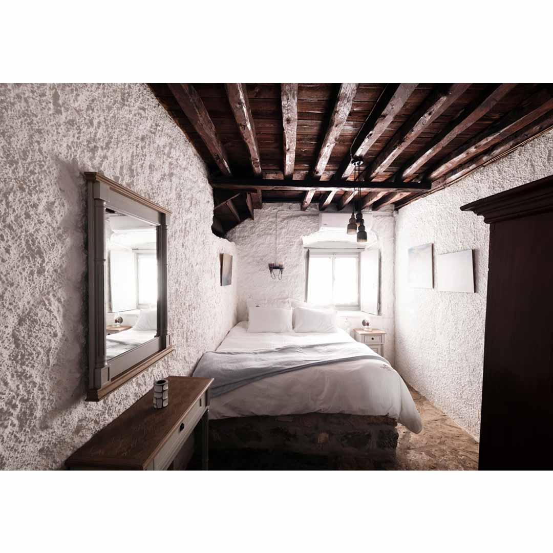 ‘Keresbino’ guest house in Hydra island by Katerina Ralli