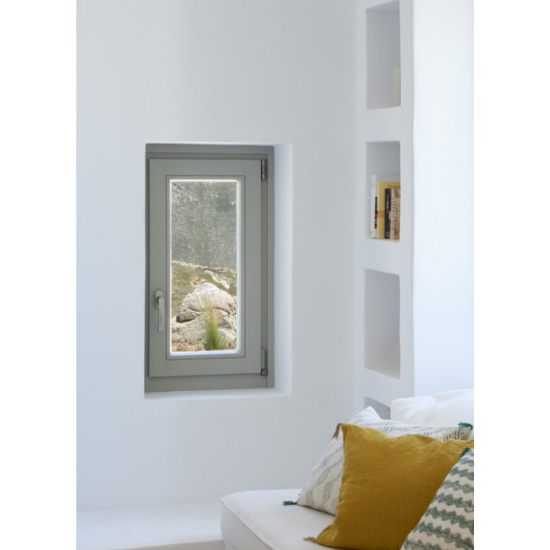 ‘White Spirit’ in Cyclades by Sinas Architects