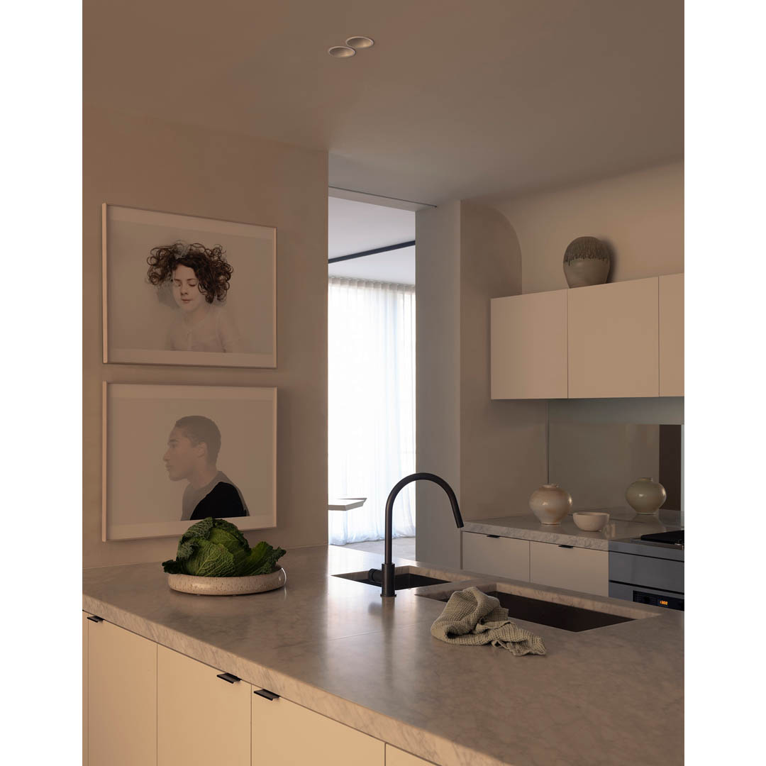 Elizabeth Bay Apartment by Handelsmann + Khaw