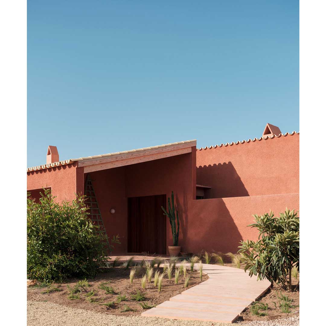 Lover’s House in Mallorca by ISLA Architects