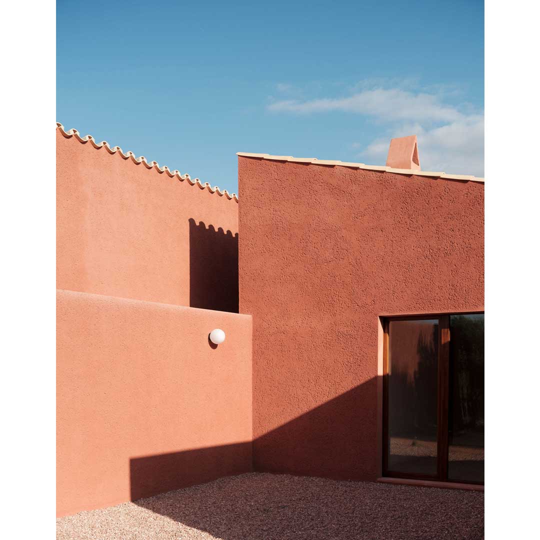 Lover’s House in Mallorca by ISLA Architects